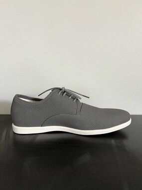 NWOT Steve Madden Stylish Gray Men's Casual Shoes Size 9